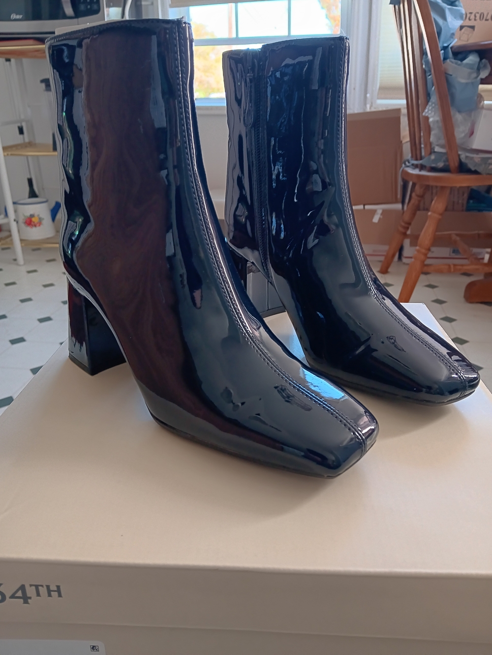 On 34th Womens Navy Blue Ankle Boots. Color on box says Blue Note Size 5.5